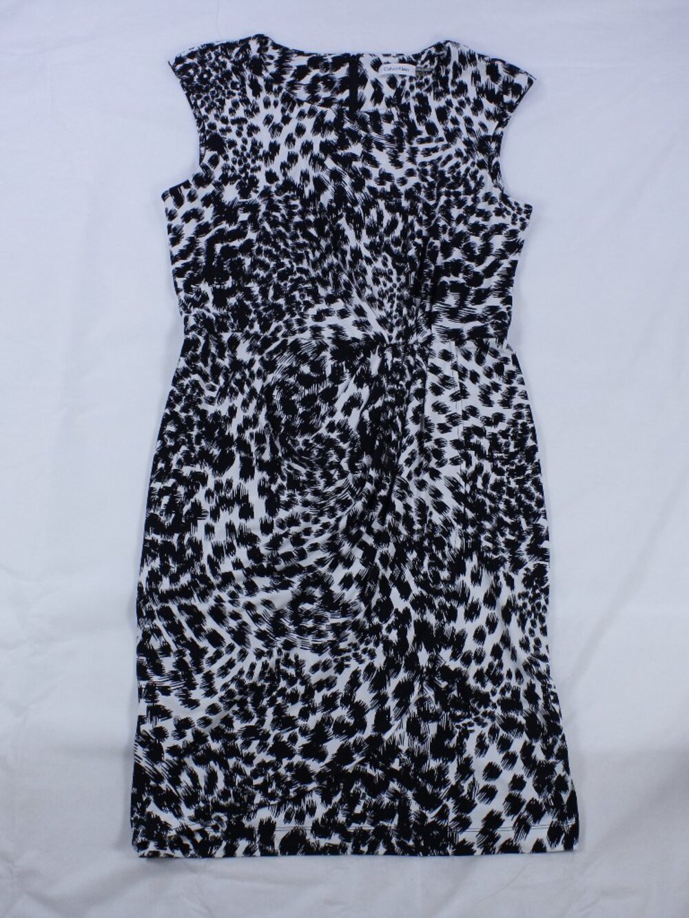 Calvin Klein Black and White‎ Animal Print Dress – Size 6